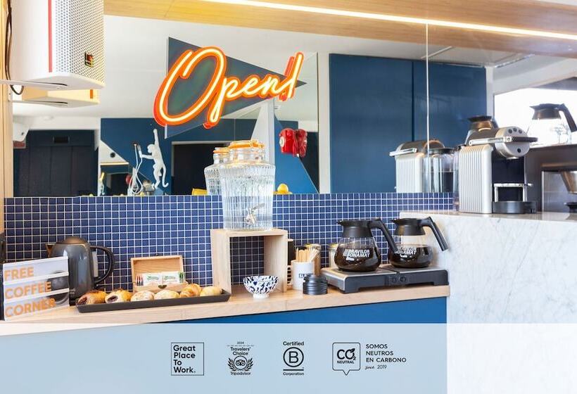 مسافرخانه Sleep N Atocha B Corp Certified