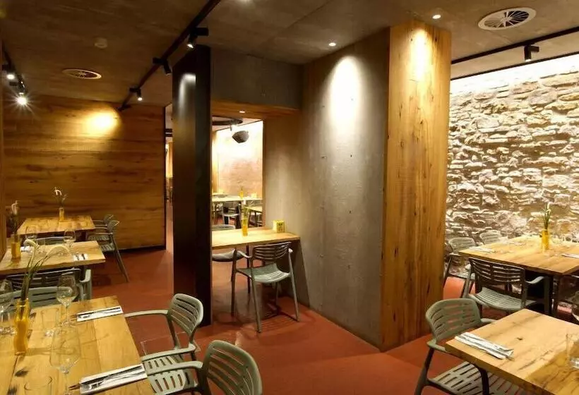 Szálloda Bearan Bar & Rooms