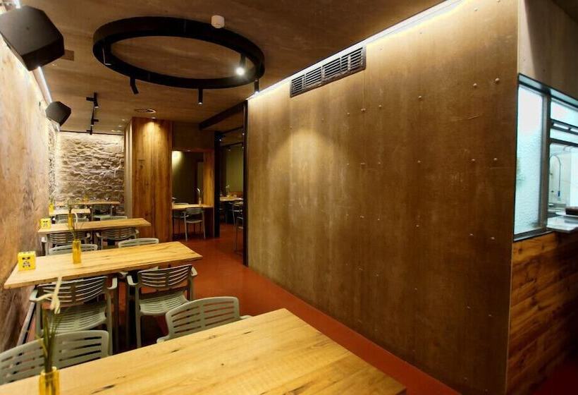 هتل Bearan Bar & Rooms