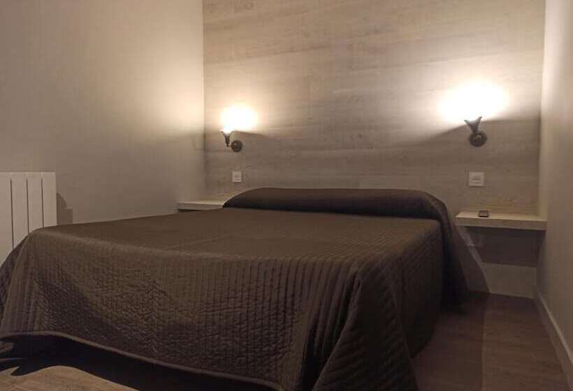 هتل Bearan Bar & Rooms