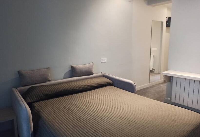 هتل Bearan Bar & Rooms