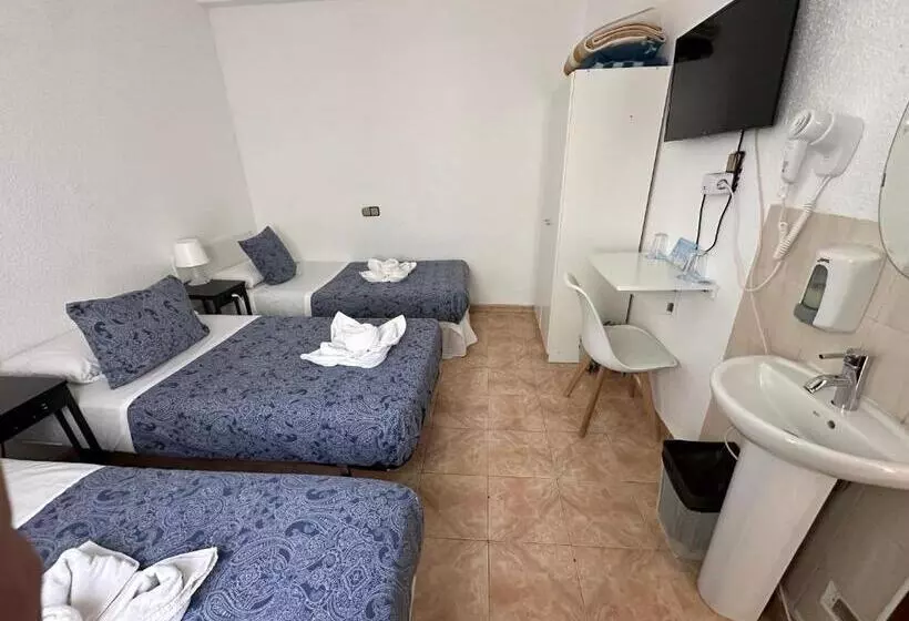 Hôtel Hostal Arrate