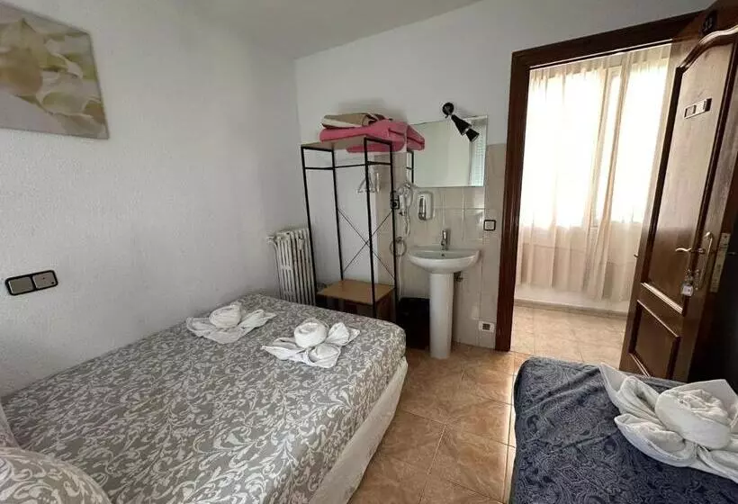 Hôtel Hostal Arrate