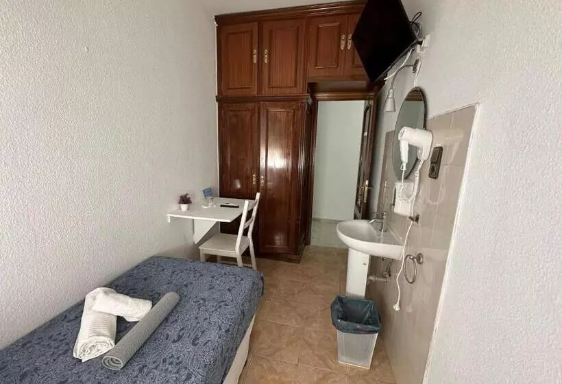 Hôtel Hostal Arrate