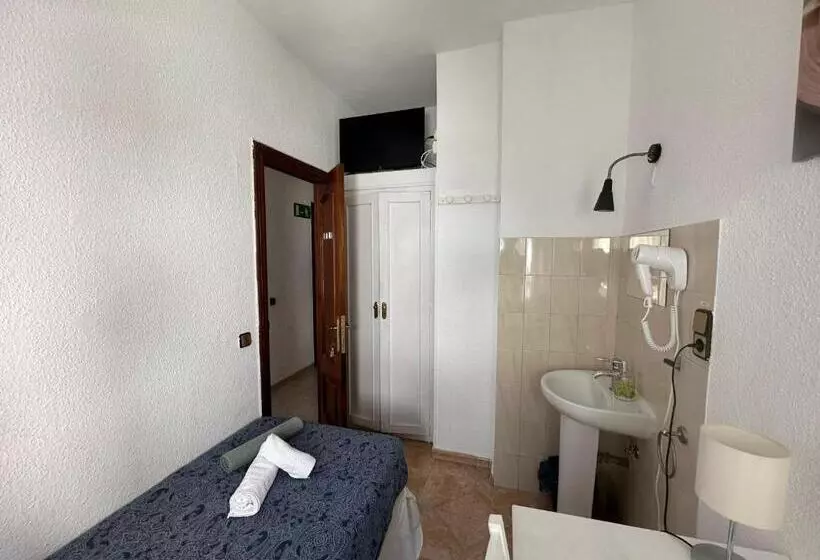 Hôtel Hostal Arrate