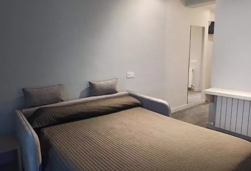 Szálloda Bearan Bar & Rooms