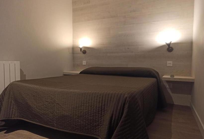 هتل Bearan Bar & Rooms