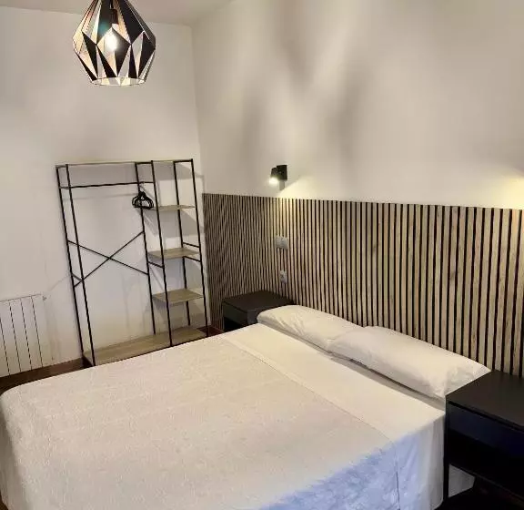 هتل Hostal Fernández Atocha
