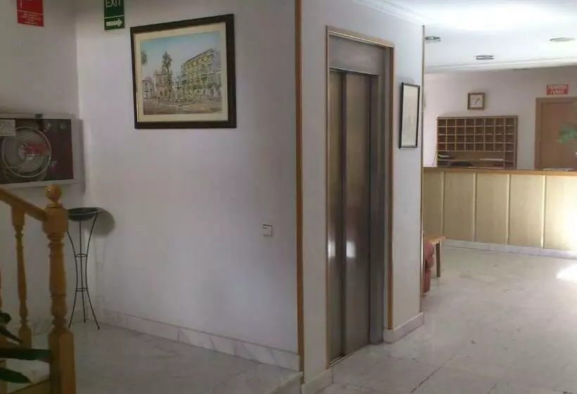 Отель Hostal Juanito