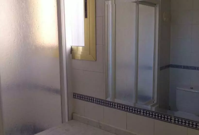 Отель Hostal Juanito