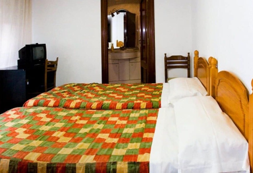 בית מלון כפרי Hostal Temiño