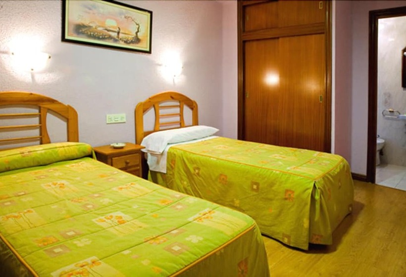 בית מלון כפרי Hostal Temiño