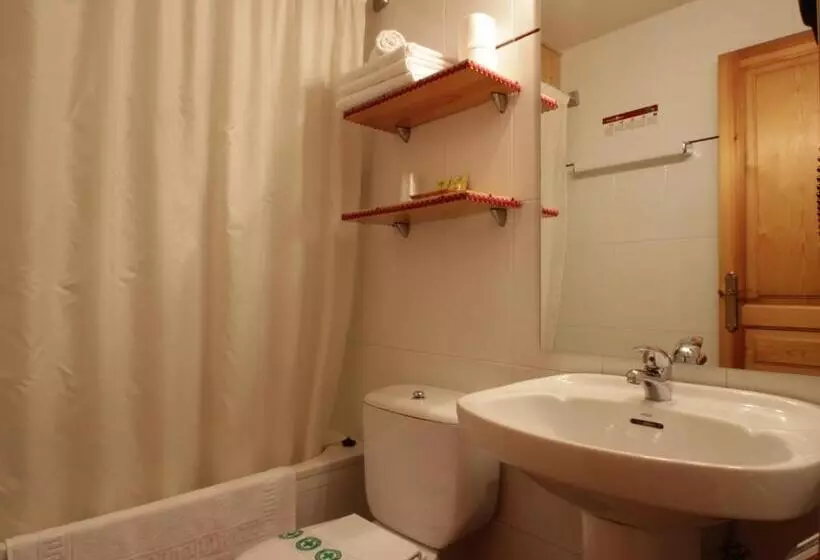 בית מלון כפרי Ostau D òc