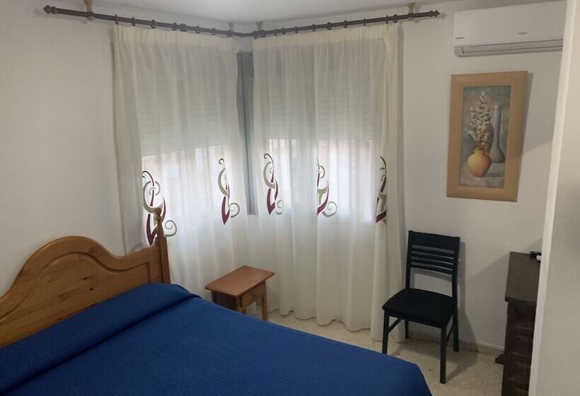 בית מלון כפרי Hostal Mediterráneo