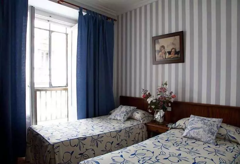 ホテル Pensión San Isidro