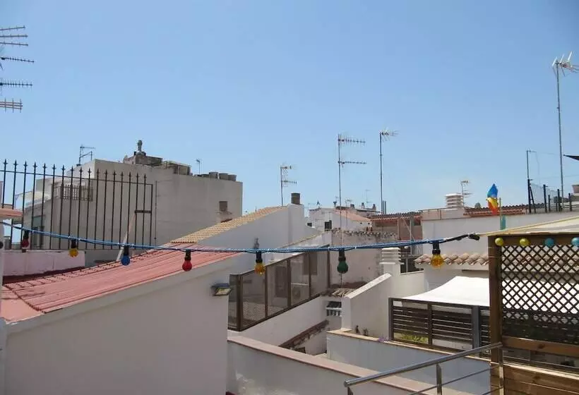 بنسيون Elite Hotel   Gay Men Only