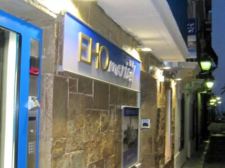 بنسيون Elite Hotel   Gay Men Only