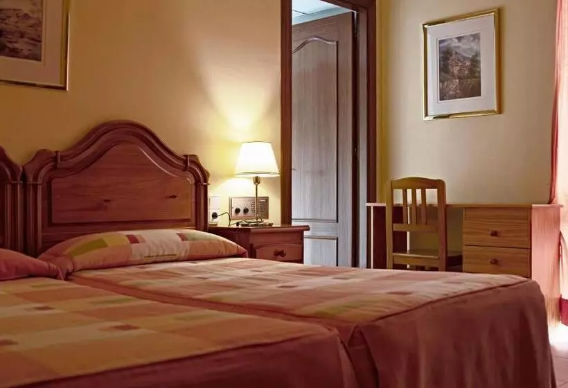 Пансион Pensio La Creu