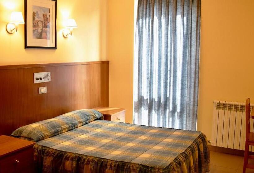 פנסיון Pensio La Creu