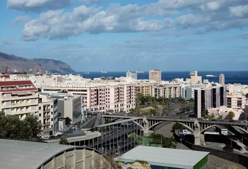 Отель Escuela Santa Cruz