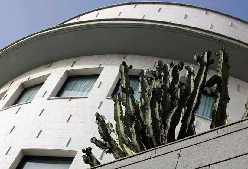 Отель Escuela Santa Cruz