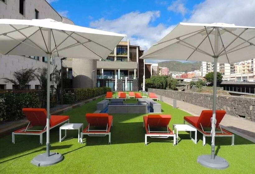 Отель Escuela Santa Cruz