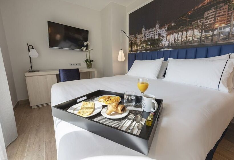 هتل Eurostars Mediterranea Plaza