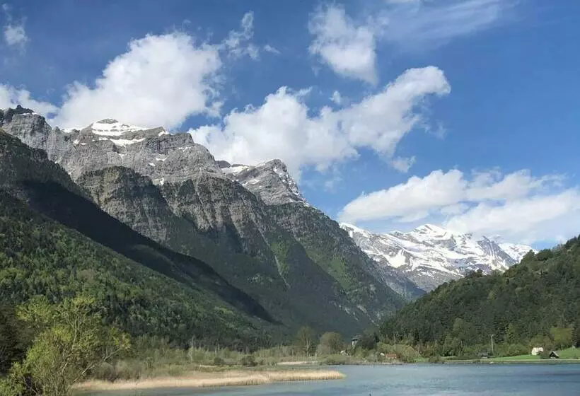 ホテル Hostal Pirineos Meliz