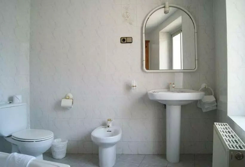 ホテル Hostal Pirineos Meliz