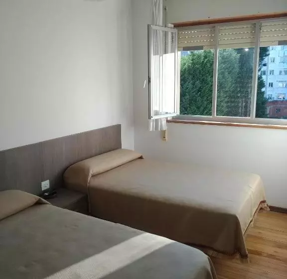 فندق Hostal Residencia Presidente