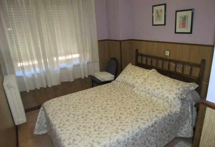 בית מלון כפרי Hostal Restaurante El Abuelo