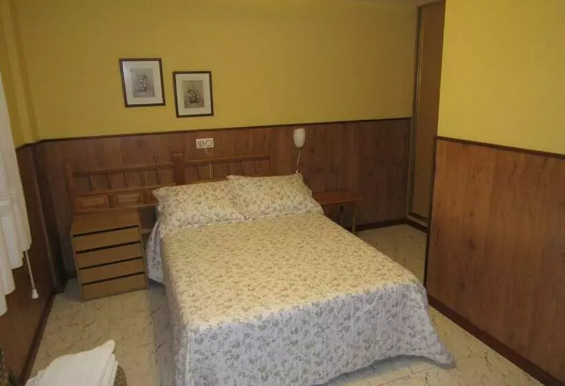 בית מלון כפרי Hostal Restaurante El Abuelo