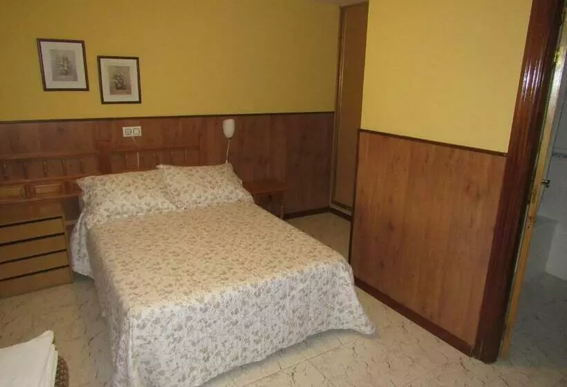 בית מלון כפרי Hostal Restaurante El Abuelo