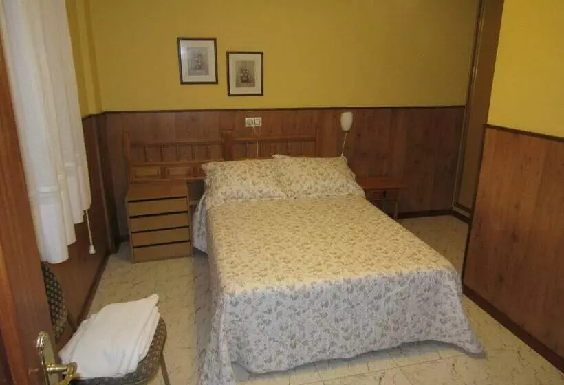 בית מלון כפרי Hostal Restaurante El Abuelo