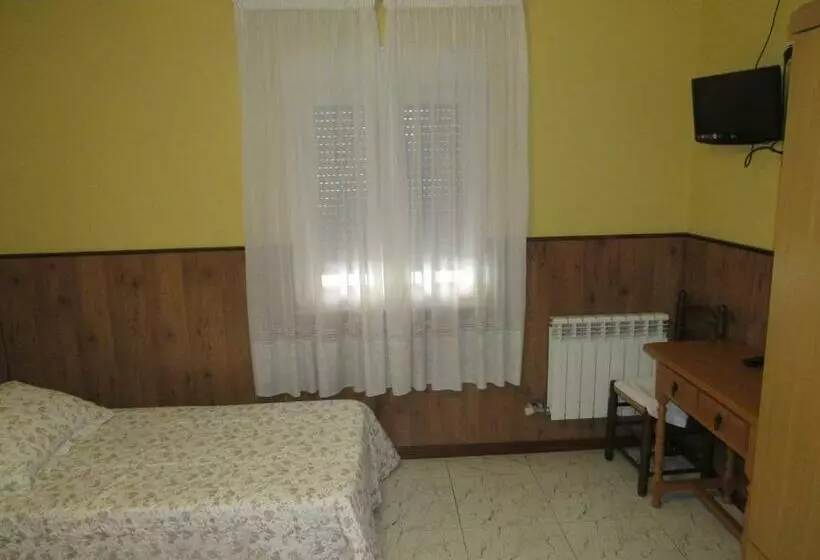 בית מלון כפרי Hostal Restaurante El Abuelo