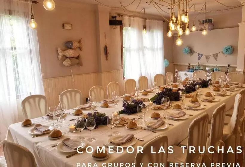 בית מלון כפרי Hostal Restaurante Méndez El Guardia