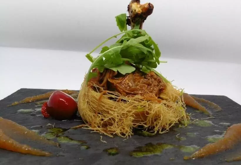 Logis Hotel Restaurante La Casa De Juansabeli