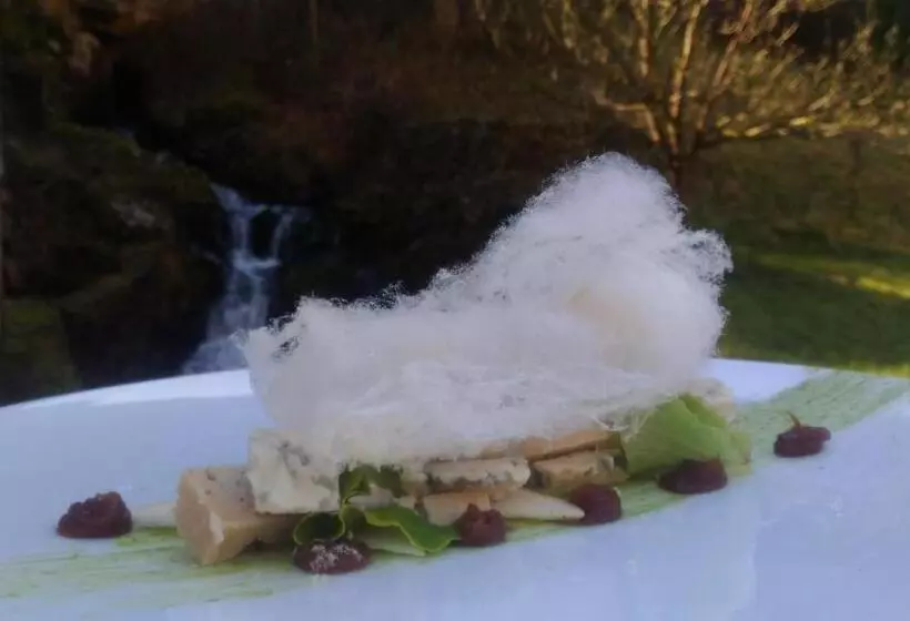 Logis Hotel Restaurante La Casa De Juansabeli