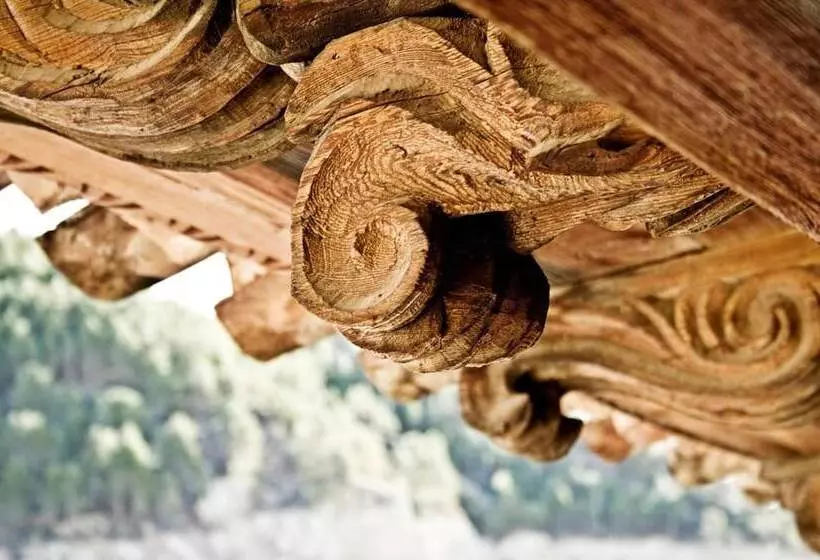 Отель Los Leones Adults Only