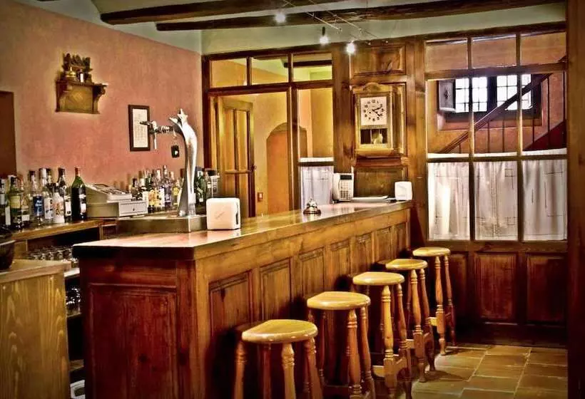 Отель Los Leones Adults Only