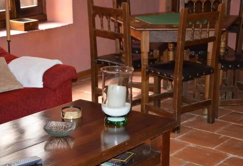 Отель Los Leones Adults Only