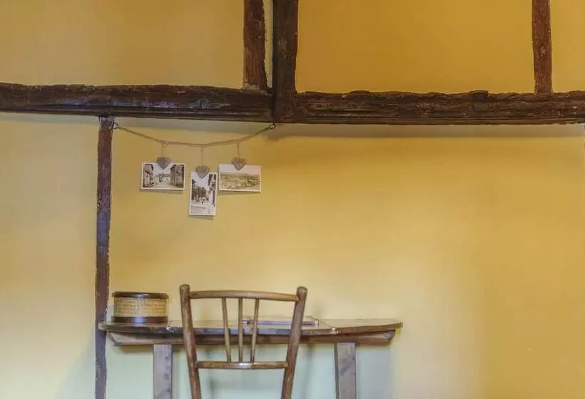 Отель Los Leones Adults Only