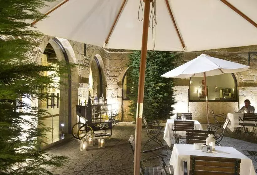 Parador De Cangas De Onis