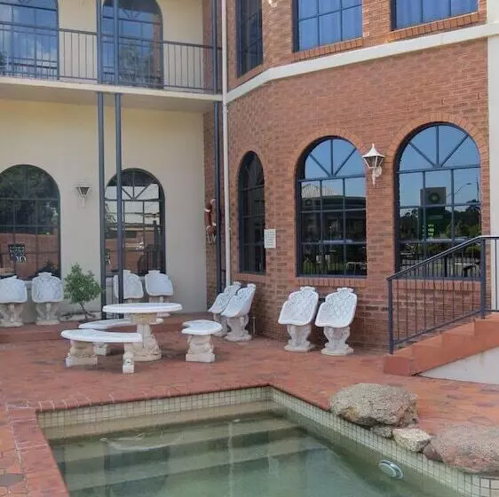 Albury Paddlesteamer Motel