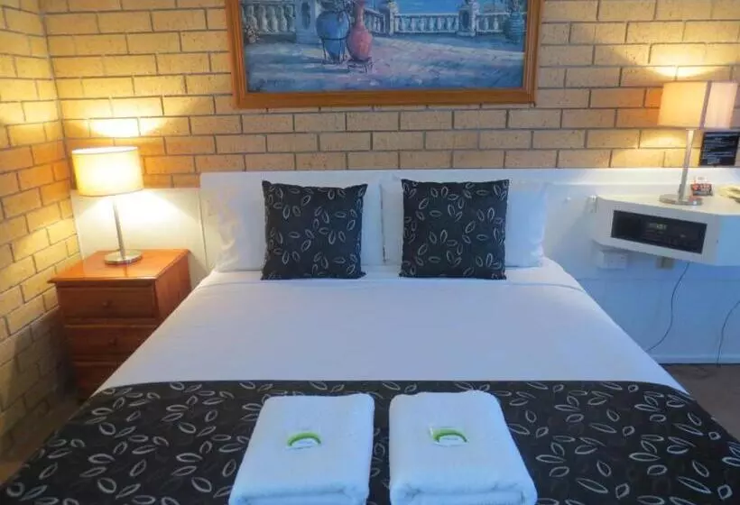 Aspley Pioneer Motel