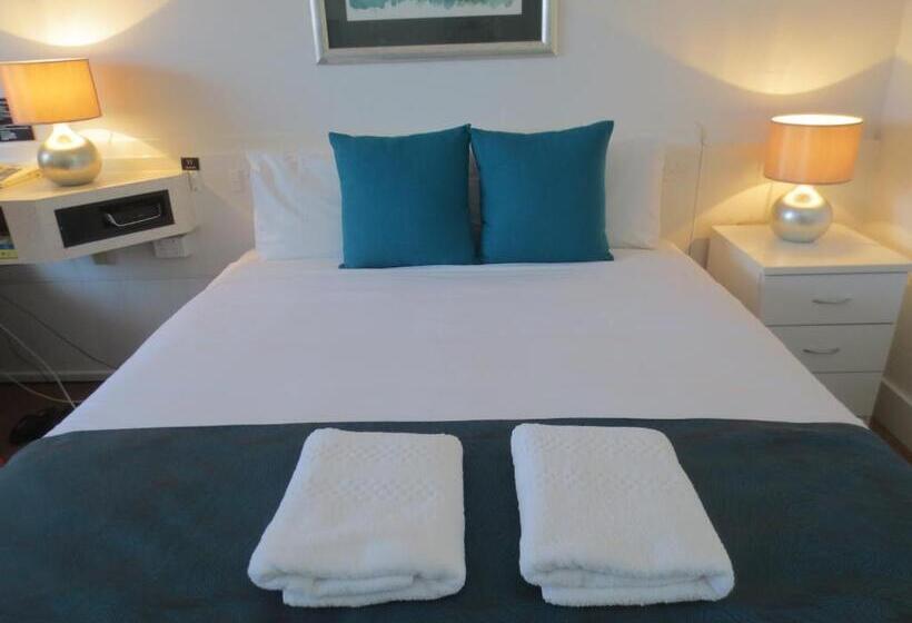 Aspley Pioneer Motel