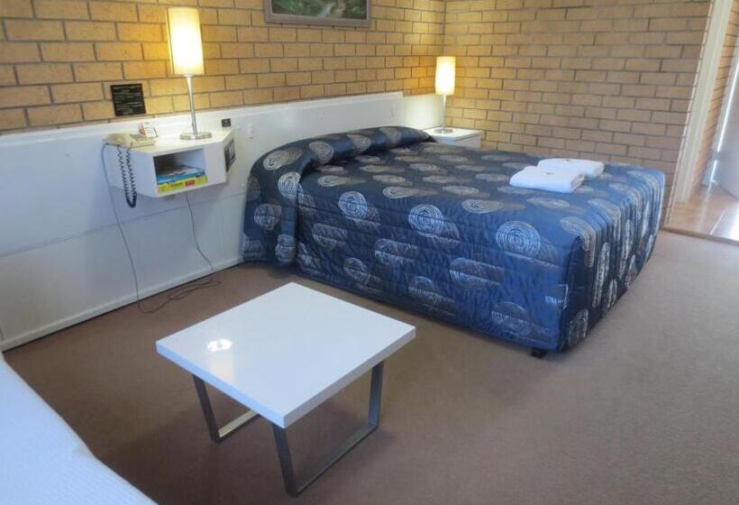 Aspley Pioneer Motel