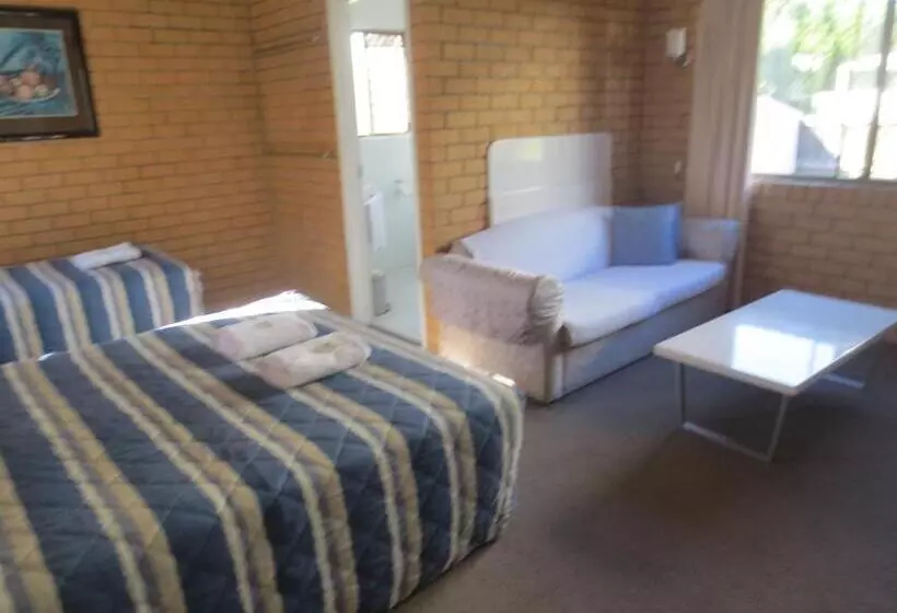 Aspley Pioneer Motel