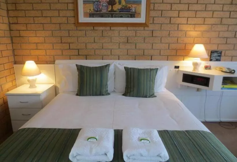 Aspley Pioneer Motel