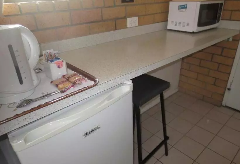 Aspley Pioneer Motel